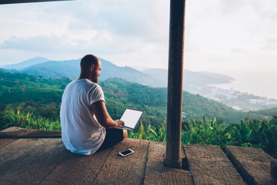 Need a Vacation? 4 Ways Entrepreneurs Can Get Away From Their Desks