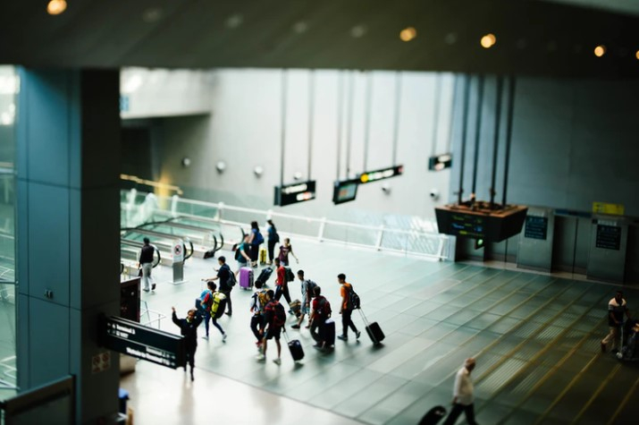 traveling in the airport